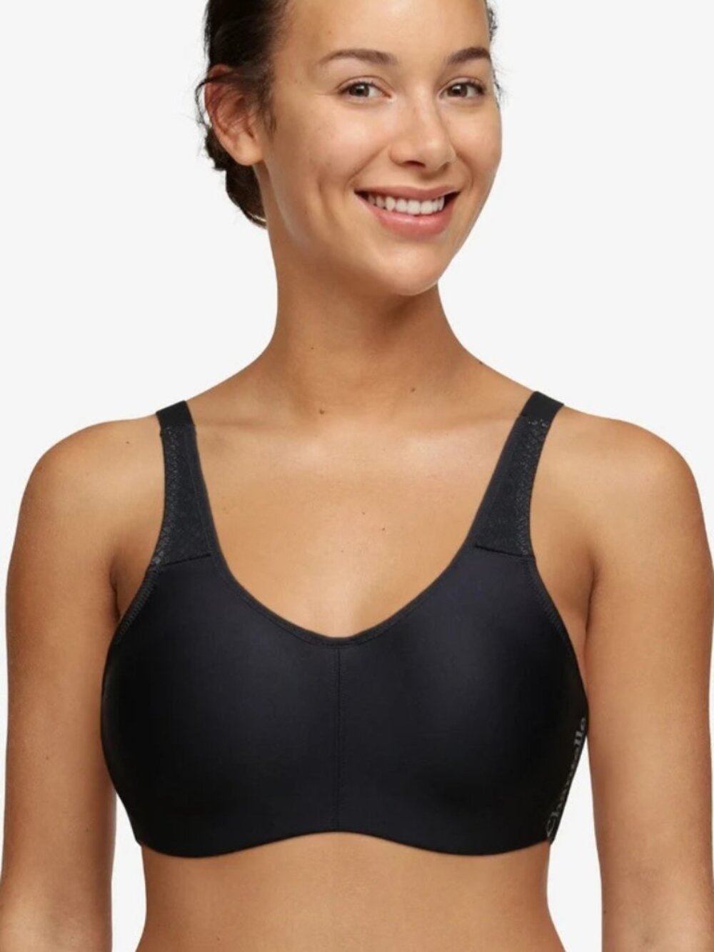 Chantelle ✨ High Impact Everyday Sports Bra NWT 32H Black